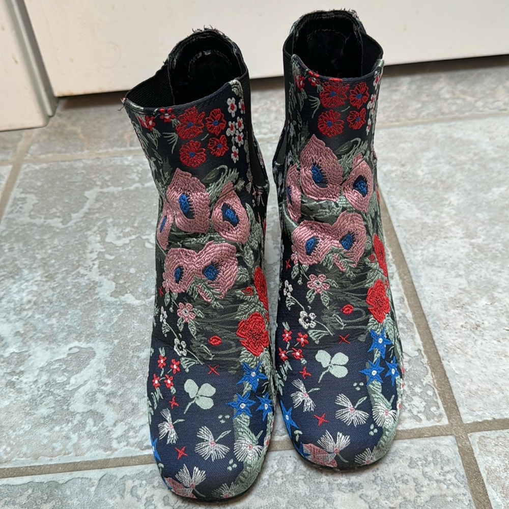 Indigo Rd Floral Embroidered Booties - Picture 3 of 6